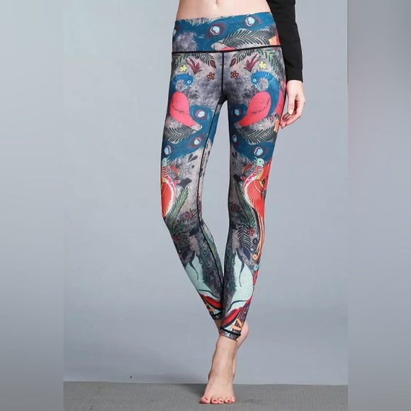 Yoga Peacock off brand Amazon stretch Diiso Bird Leggings M women’s art wearable - Picture 2 of 13
